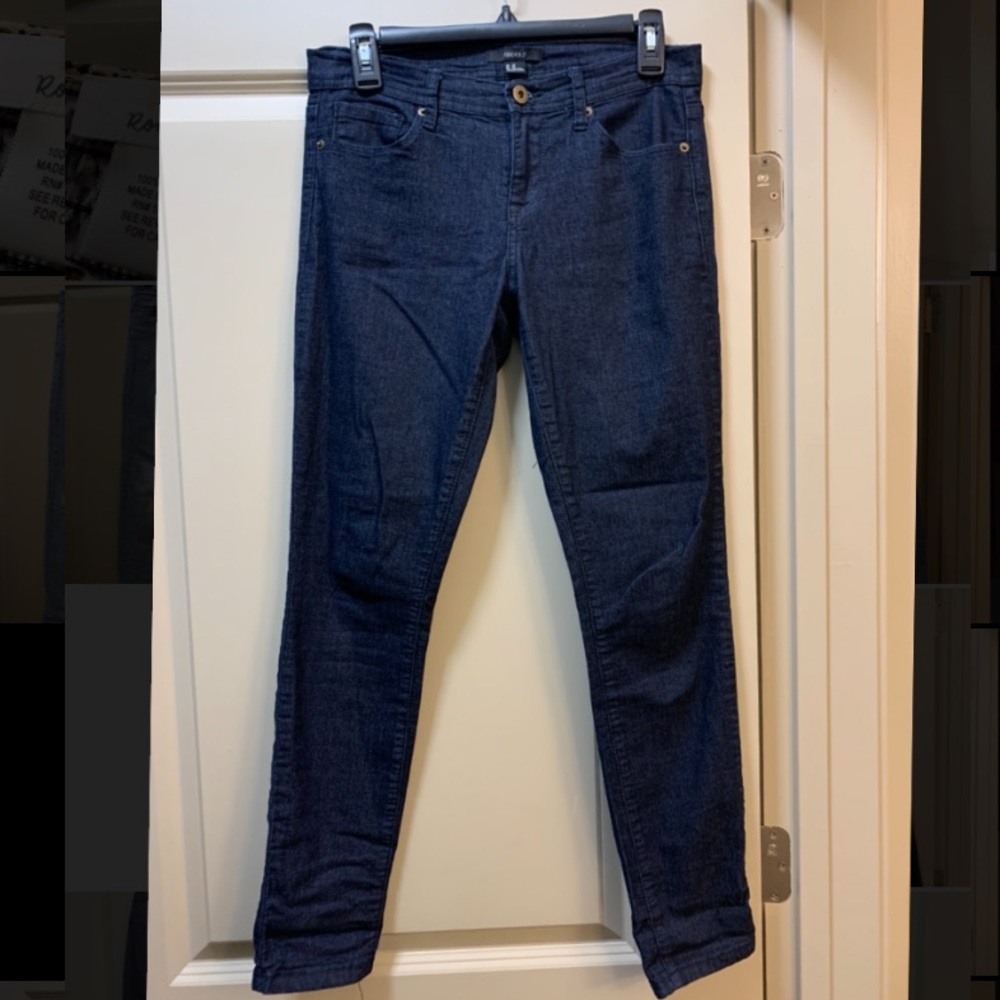 Skinny jeans size 27